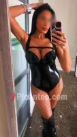 Foto 1 de Cariñosa implicada argentina argentina en Málaga